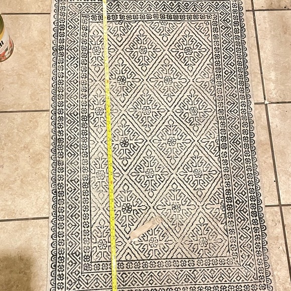 Allen & Roth Accent Rug 2 x 3 New With Tag Model 219297 - Picture 3 of 5